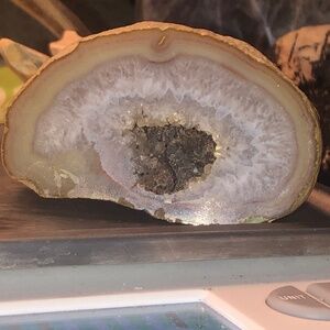 Beautiful AGATE GEODE WITH QUARTZ  POINTS INAIDE